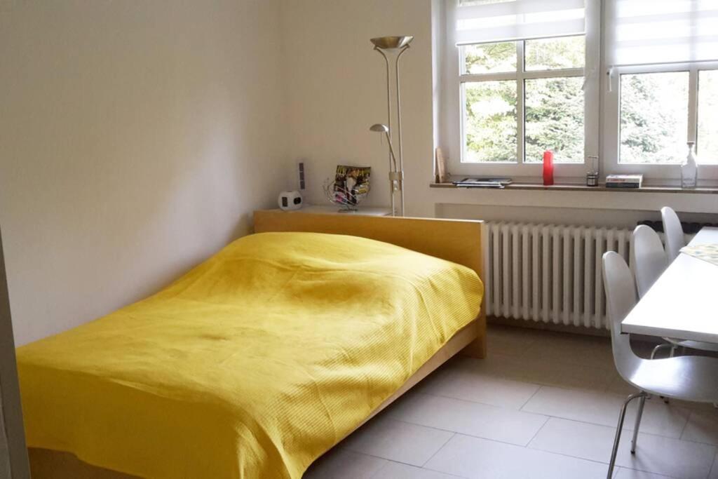 Grosse Wohnung 20 Km Von Koeln Bis Zu 17 Personen Rosrath Exterior photo